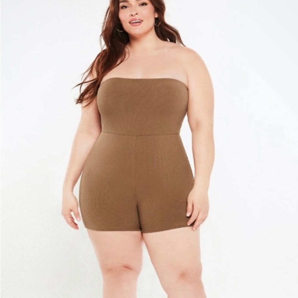 Women apparel clothing Jumpsuit.